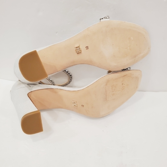 NEW Badgley Mischka Harriet Open Toe Block Heel Ankle Strap Silver Sanda… - Picture 5 of 6